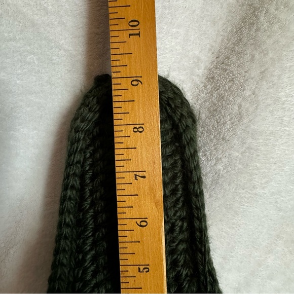 Handcrafted Santa Slippers - Picture 5 of 12